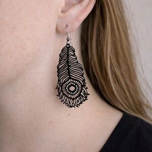 Elegant Black Feather Earrings